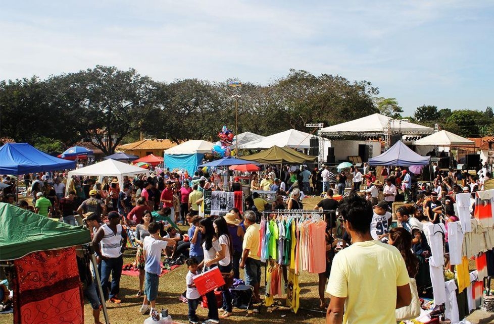 Feira do artesanato em olhos dagua