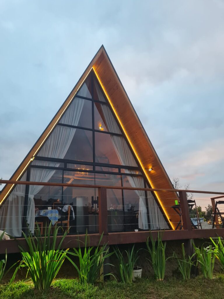 Pousada para locação Olhos D'água Aluguel temporada Olhos D'Água Goiás