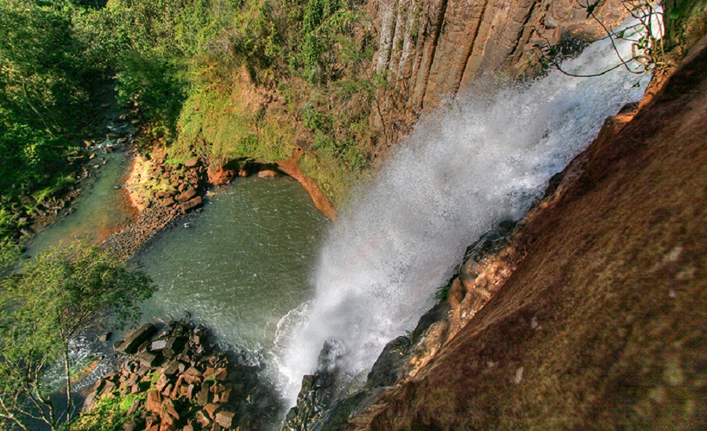 cachoeira gotas de cristal