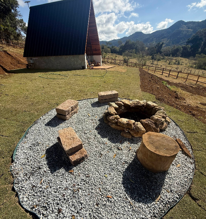 chale-com-area-externa-fogo-de-chao