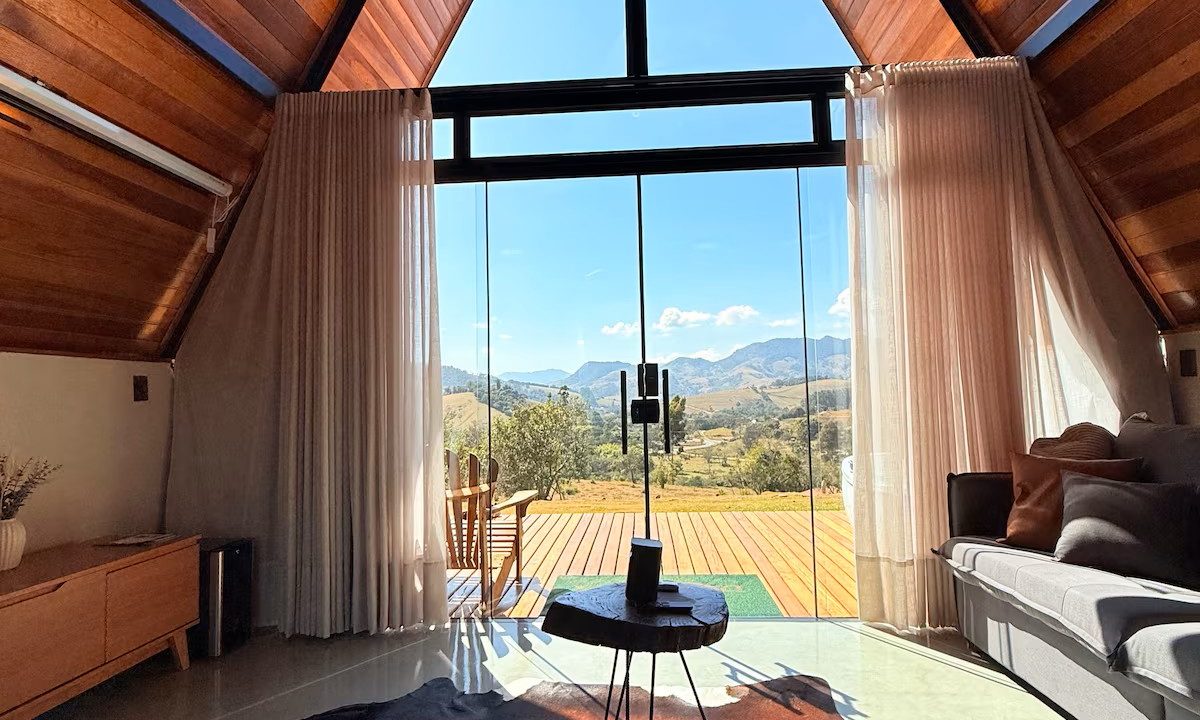 goncalves-chale-com-vista-para-serra-da-mantiqueira