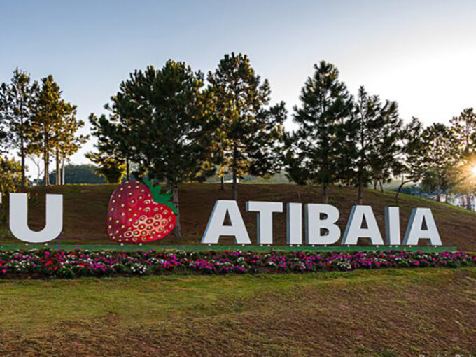 atibaia capital nacional do morango