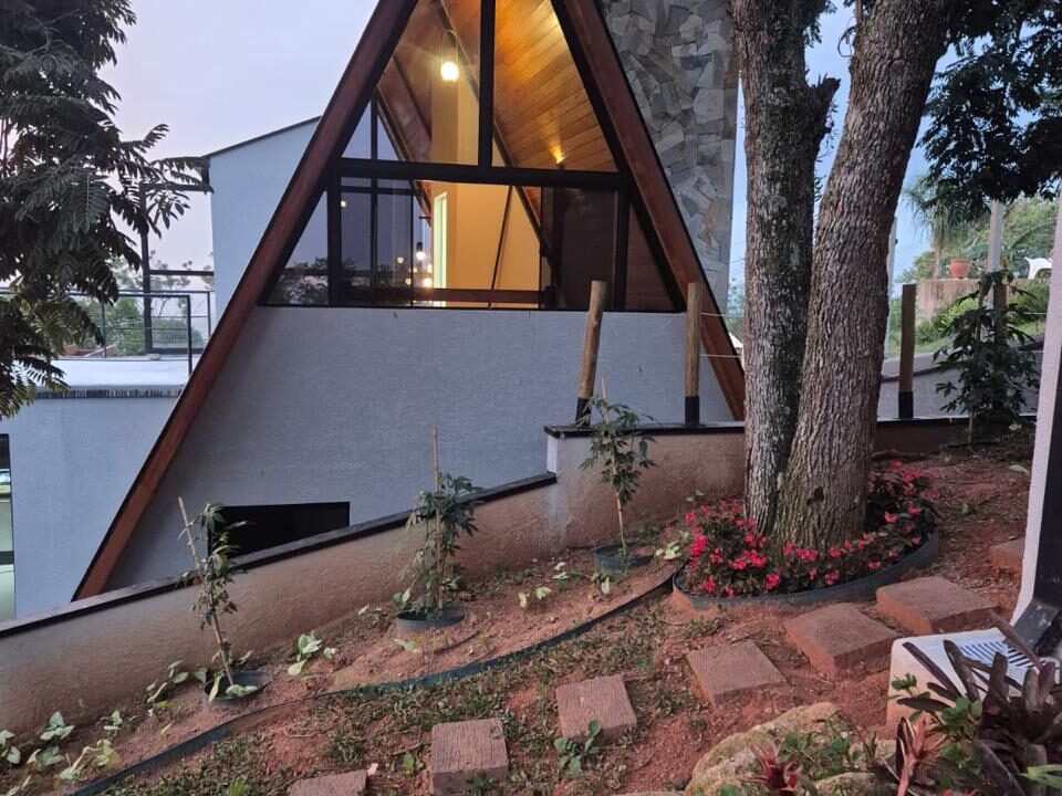 hotel em atiabaia com banheiro hidro