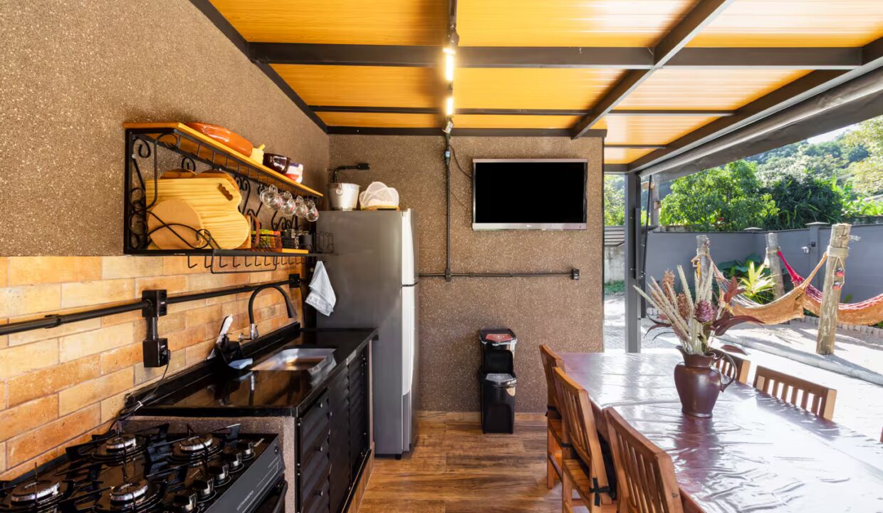 area-gourmet-chale-pre-fabricado-em-pedreira-sp